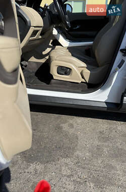 Внедорожник / Кроссовер Land Rover Range Rover Evoque 2014 в 