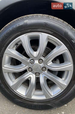 Внедорожник / Кроссовер Land Rover Range Rover Evoque 2014 в 