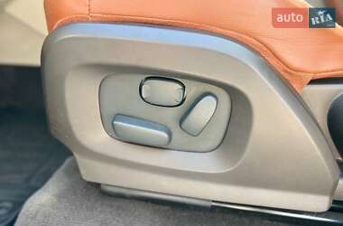 Внедорожник / Кроссовер Land Rover Range Rover Evoque 2013 в 