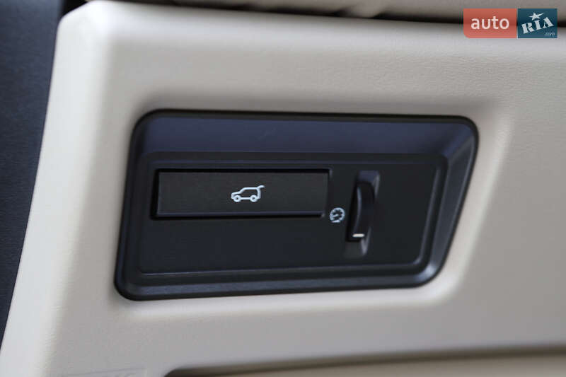 Позашляховик / Кросовер Land Rover Range Rover Evoque 2014 в Дрогобичі