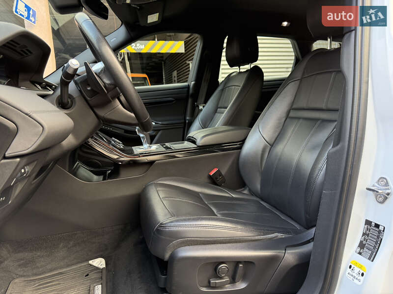 Внедорожник / Кроссовер Land Rover Range Rover Evoque 2019 в Киеве