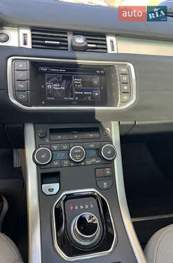 Внедорожник / Кроссовер Land Rover Range Rover Evoque 2015 в 