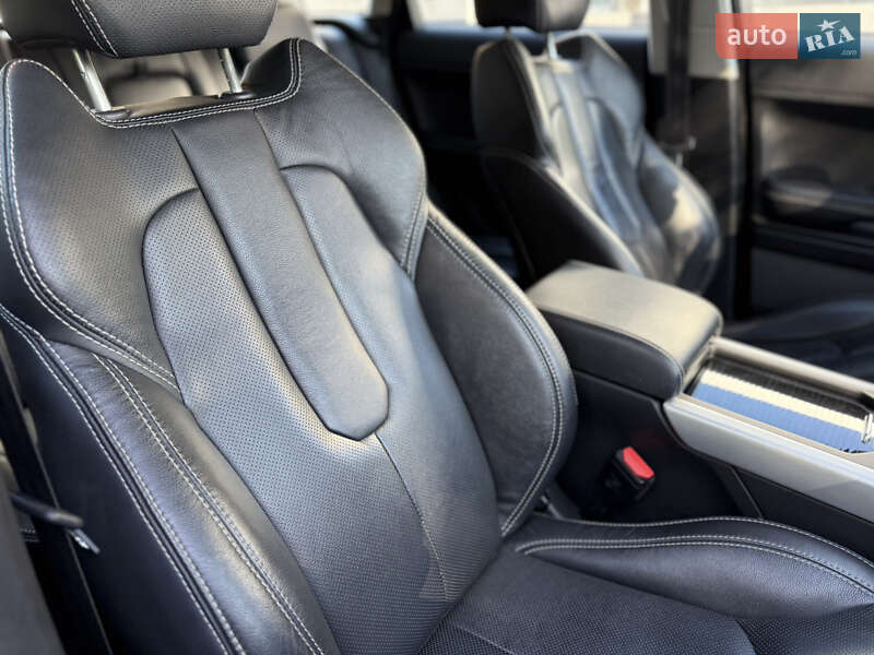 Внедорожник / Кроссовер Land Rover Range Rover Evoque 2015 в Киеве