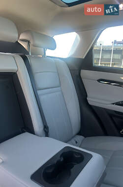 Позашляховик / Кросовер Land Rover Range Rover Evoque 2023 в 