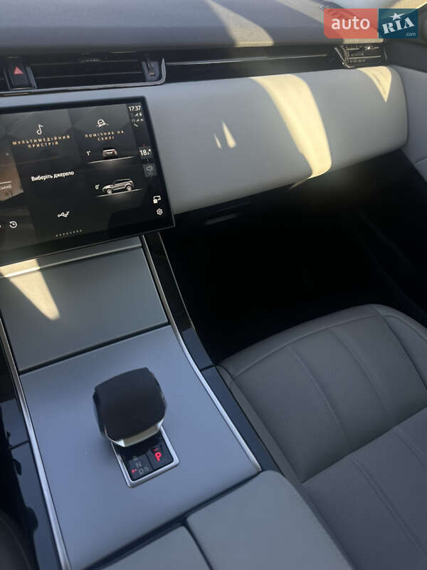 Внедорожник / Кроссовер Land Rover Range Rover Evoque 2023 в Киеве