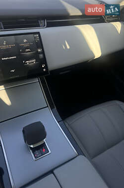 Позашляховик / Кросовер Land Rover Range Rover Evoque 2023 в 