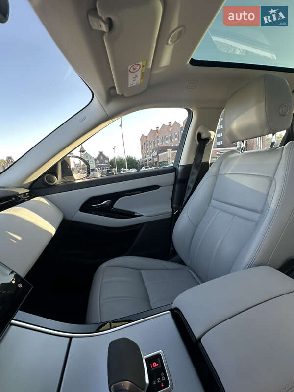 Внедорожник / Кроссовер Land Rover Range Rover Evoque 2023 в Киеве