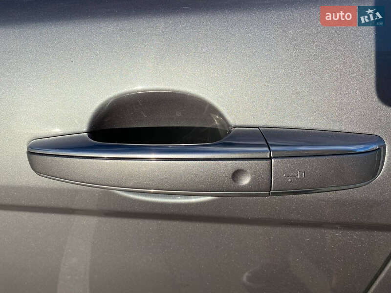 Внедорожник / Кроссовер Land Rover Range Rover Evoque 2014 в Киеве фото 9 Внедорожник / Кроссовер Land Rover Range Rover Evoque 2014 в Киеве