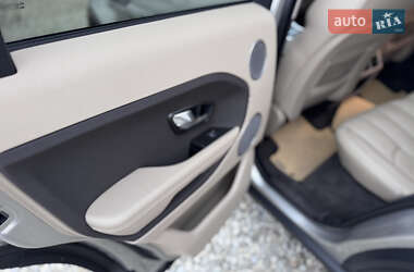 Позашляховик / Кросовер Land Rover Range Rover Evoque 2014 в 