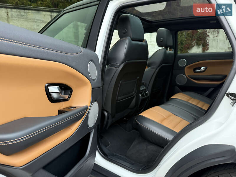 Внедорожник / Кроссовер Land Rover Range Rover Evoque 2015 в Ровно