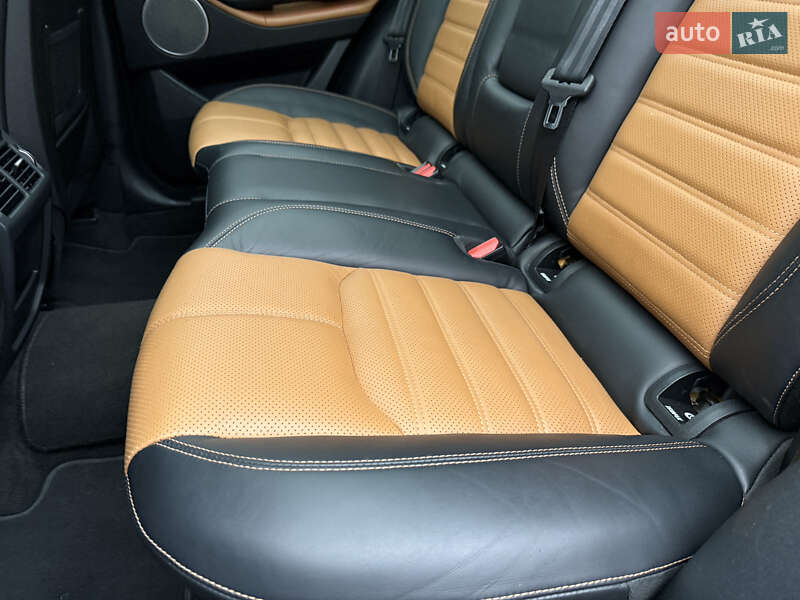 Внедорожник / Кроссовер Land Rover Range Rover Evoque 2015 в Ровно