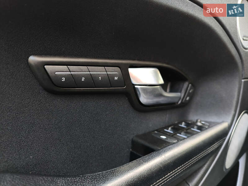 Внедорожник / Кроссовер Land Rover Range Rover Evoque 2015 в Ивано-Франковске