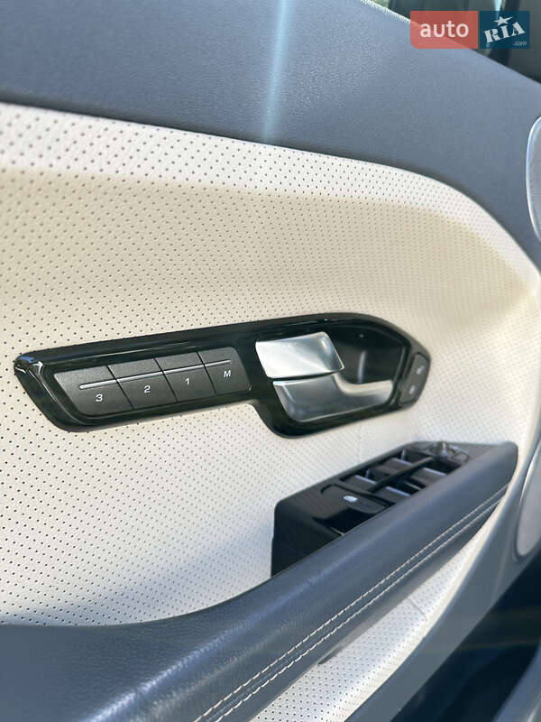 Позашляховик / Кросовер Land Rover Range Rover Evoque 2013 в Полтаві