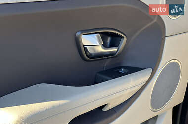 Внедорожник / Кроссовер Land Rover Range Rover Evoque 2012 в 