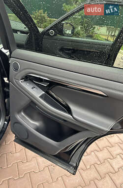 Позашляховик / Кросовер Land Rover Range Rover Evoque 2021 в 
