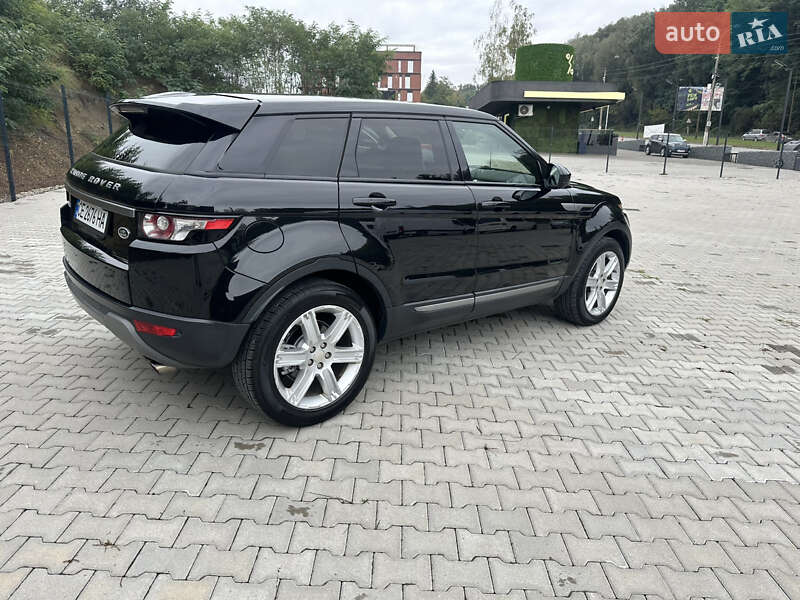 Позашляховик / Кросовер Land Rover Range Rover Evoque 2015 в Чернівцях