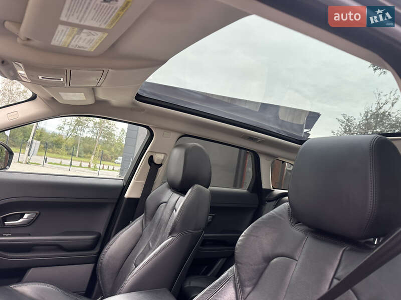Позашляховик / Кросовер Land Rover Range Rover Evoque 2015 в Чернівцях