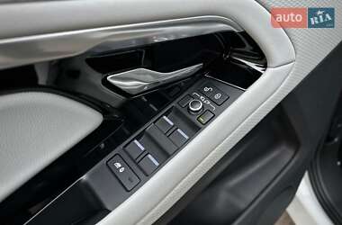 Внедорожник / Кроссовер Land Rover Range Rover Evoque 2019 в 