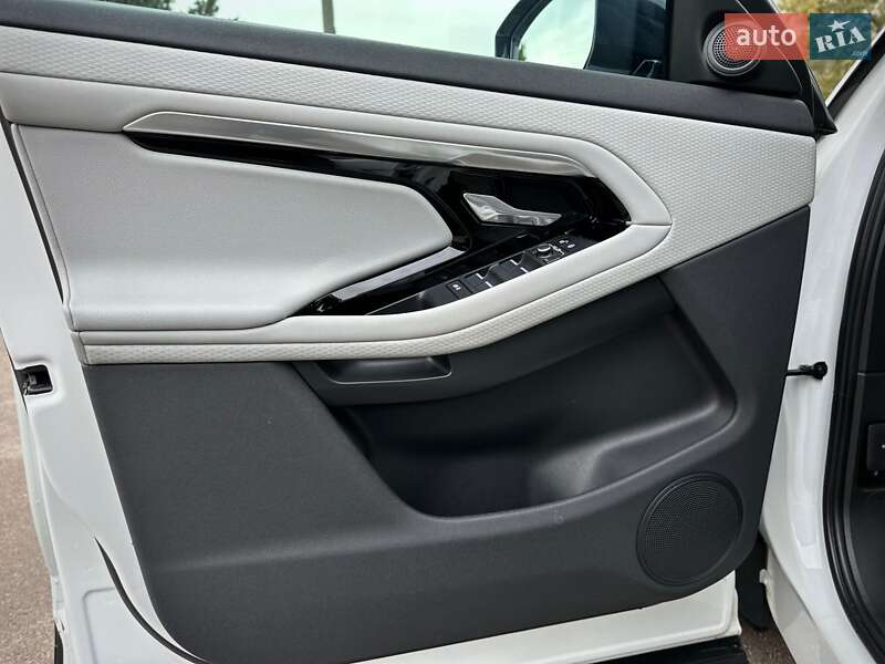 Внедорожник / Кроссовер Land Rover Range Rover Evoque 2019 в Киеве