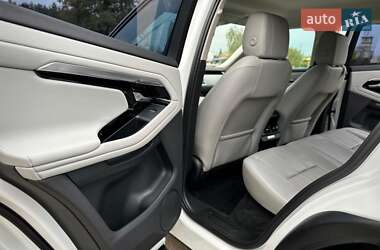 Внедорожник / Кроссовер Land Rover Range Rover Evoque 2019 в 