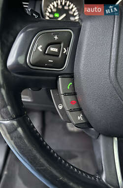 Позашляховик / Кросовер Land Rover Range Rover Evoque 2013 в 