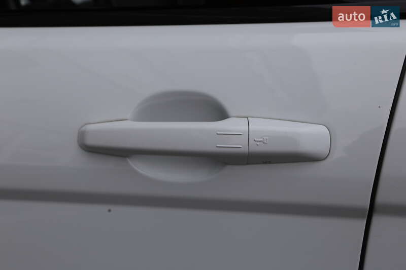 Позашляховик / Кросовер Land Rover Range Rover Evoque 2012 в Києві фото 27 Позашляховик / Кросовер Land Rover Range Rover Evoque 2012 в Києві