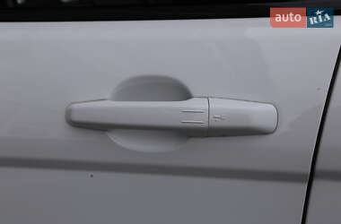 Внедорожник / Кроссовер Land Rover Range Rover Evoque 2012 в 