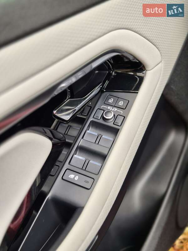 Позашляховик / Кросовер Land Rover Range Rover Evoque 2021 в Чернівцях фото 15 Позашляховик / Кросовер Land Rover Range Rover Evoque 2021 в Чернівцях