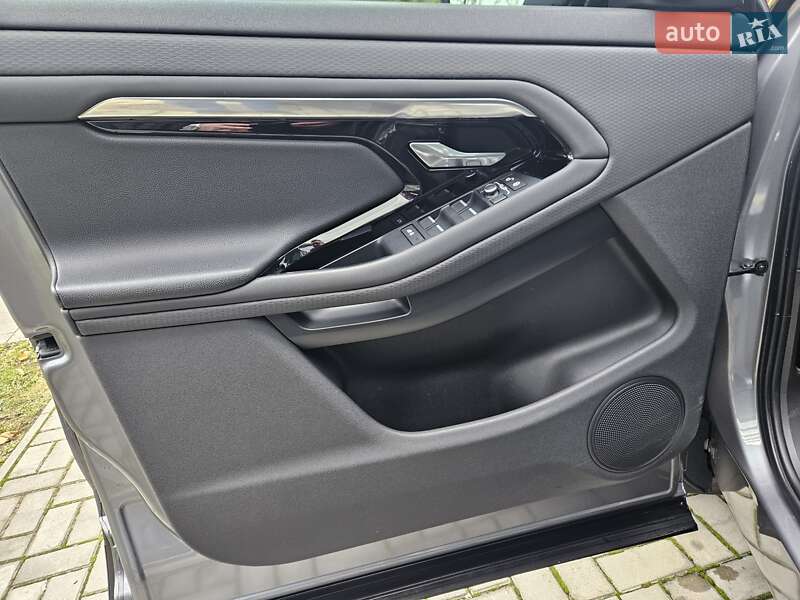 Позашляховик / Кросовер Land Rover Range Rover Evoque 2019 в Києві