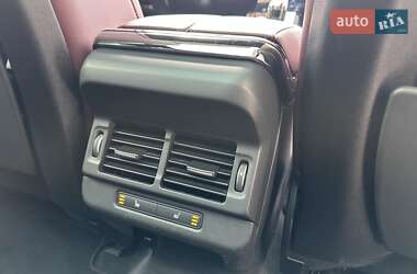 Внедорожник / Кроссовер Land Rover Range Rover Evoque 2021 в 