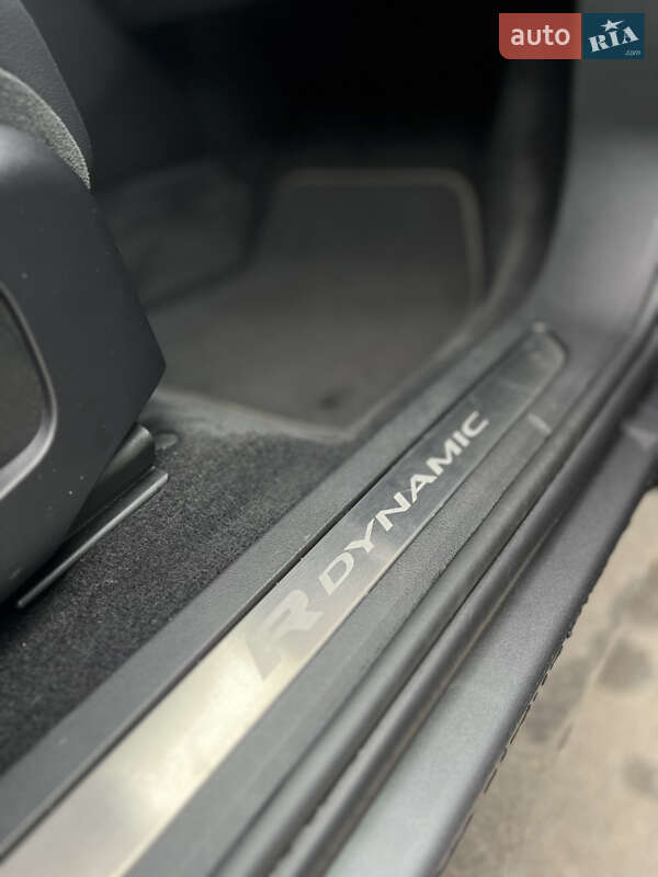 Внедорожник / Кроссовер Land Rover Range Rover Evoque 2019 в Киеве фото 29 Внедорожник / Кроссовер Land Rover Range Rover Evoque 2019 в Киеве