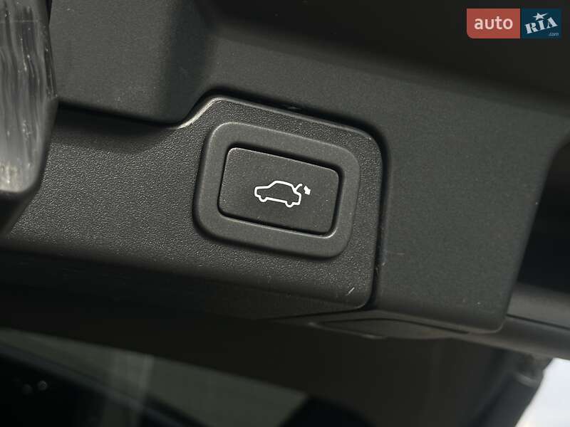 Позашляховик / Кросовер Land Rover Range Rover Evoque 2016 в Мукачевому фото 16 Позашляховик / Кросовер Land Rover Range Rover Evoque 2016 в Мукачевому