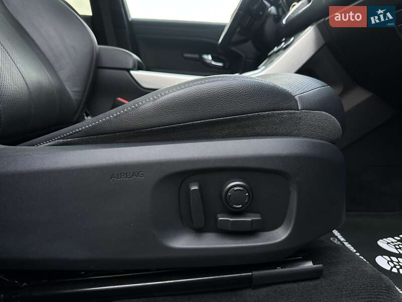 Позашляховик / Кросовер Land Rover Range Rover Evoque 2016 в Мукачевому фото 48 Позашляховик / Кросовер Land Rover Range Rover Evoque 2016 в Мукачевому