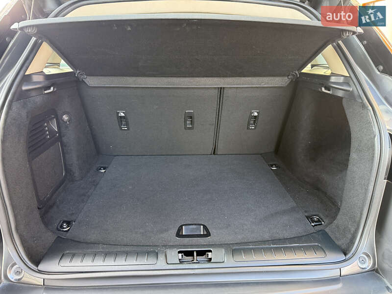 Внедорожник / Кроссовер Land Rover Range Rover Evoque 2015 в Киеве фото 28 Внедорожник / Кроссовер Land Rover Range Rover Evoque 2015 в Киеве