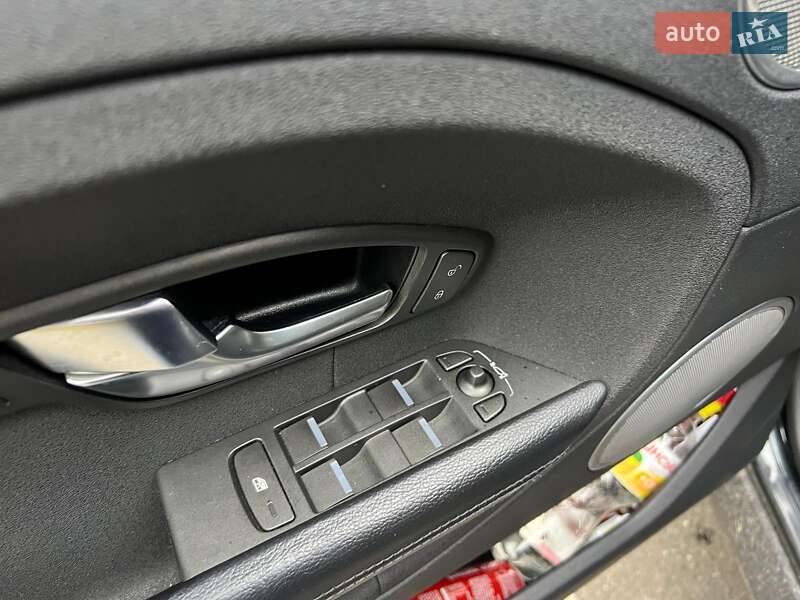 Позашляховик / Кросовер Land Rover Range Rover Evoque 2011 в Києві фото 10 Позашляховик / Кросовер Land Rover Range Rover Evoque 2011 в Києві