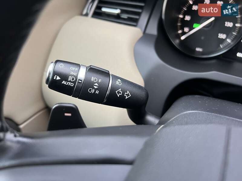 Позашляховик / Кросовер Land Rover Range Rover Evoque 2018 в Львові фото 17 Позашляховик / Кросовер Land Rover Range Rover Evoque 2018 в Львові