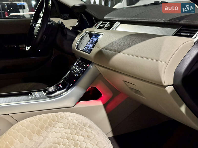 Позашляховик / Кросовер Land Rover Range Rover Evoque 2013 в Києві