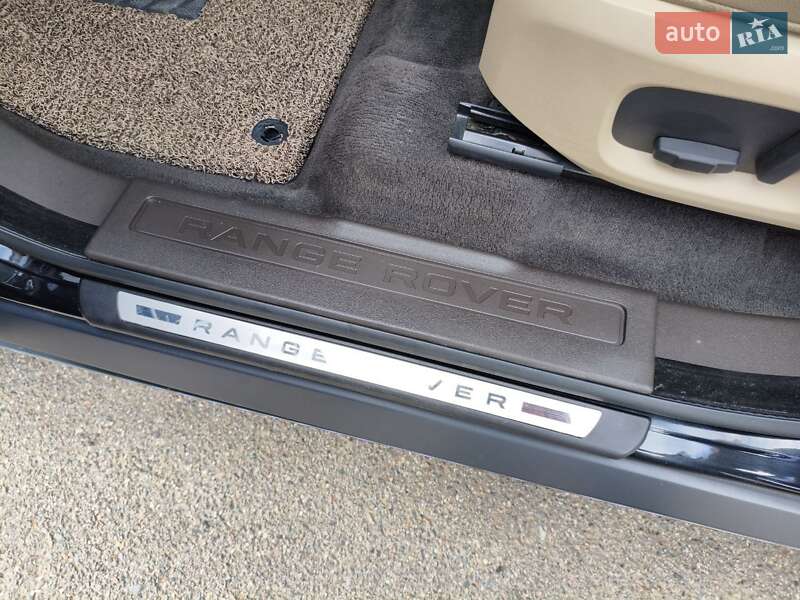 Внедорожник / Кроссовер Land Rover Range Rover Evoque 2017 в Кривом Роге фото 8 Внедорожник / Кроссовер Land Rover Range Rover Evoque 2017 в Кривом Роге