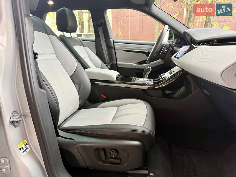 Внедорожник / Кроссовер Land Rover Range Rover Evoque 2022 в Днепре