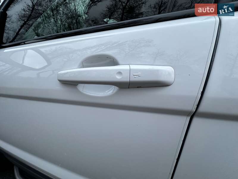 Внедорожник / Кроссовер Land Rover Range Rover Evoque 2016 в Киеве