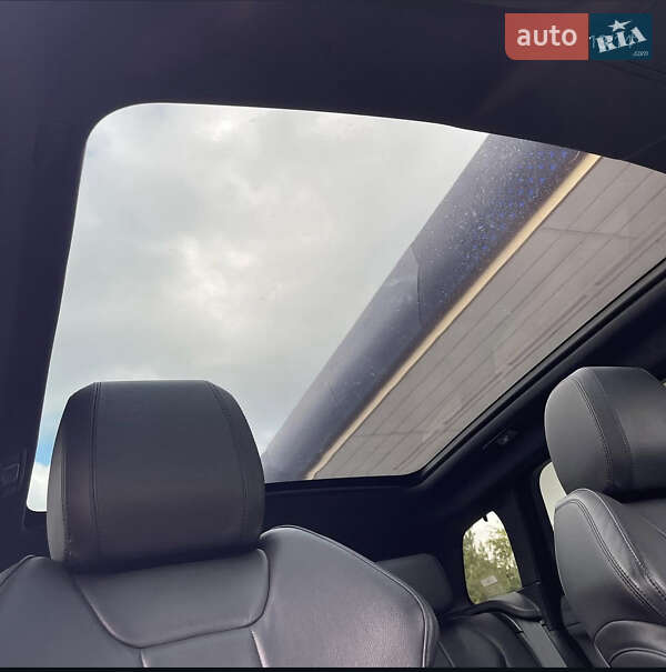 Позашляховик / Кросовер Land Rover Range Rover Evoque 2018 в Дніпрі