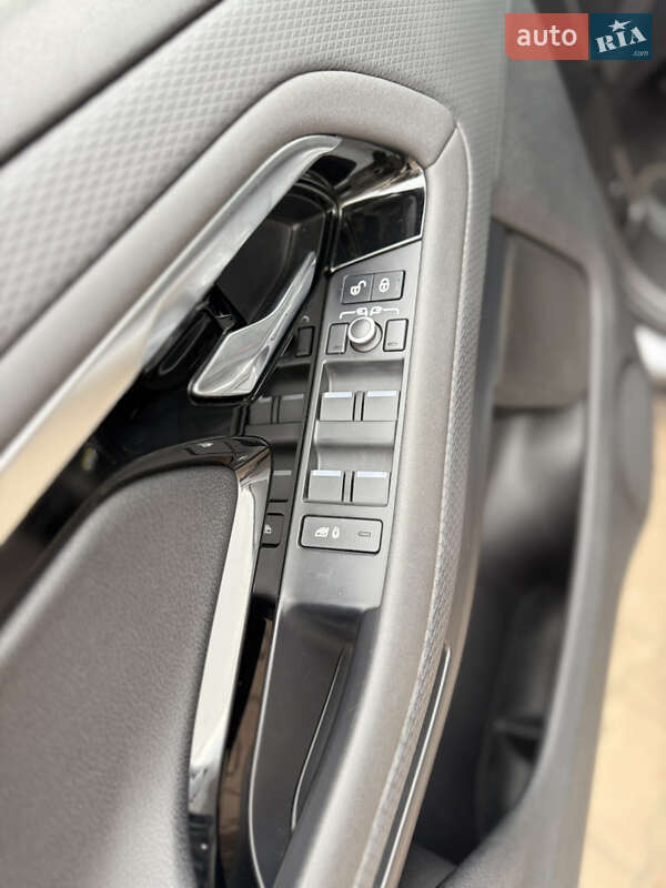 Позашляховик / Кросовер Land Rover Range Rover Evoque 2019 в Житомирі фото 21 Позашляховик / Кросовер Land Rover Range Rover Evoque 2019 в Житомирі