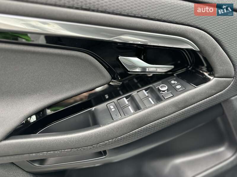 Внедорожник / Кроссовер Land Rover Range Rover Evoque 2019 в Черновцах