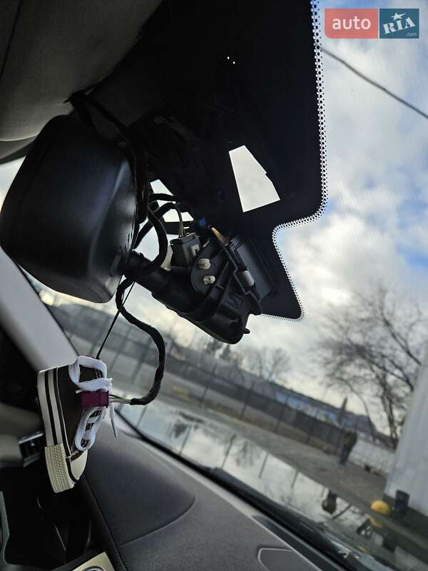 Позашляховик / Кросовер Land Rover Range Rover Evoque 2016 в Києві