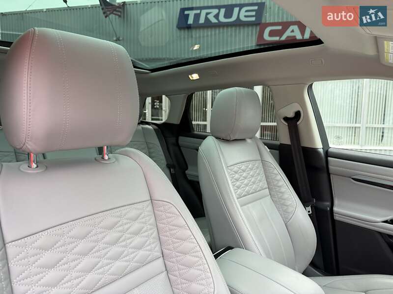 Внедорожник / Кроссовер Land Rover Range Rover Evoque 2020 в Киеве