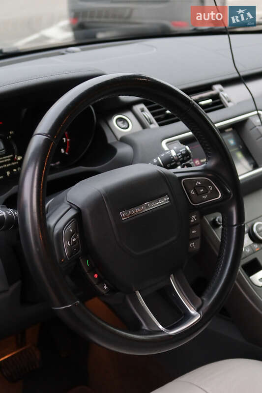Внедорожник / Кроссовер Land Rover Range Rover Evoque 2017 в Киеве