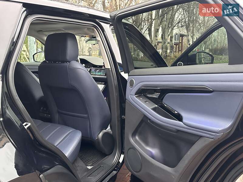 Позашляховик / Кросовер Land Rover Range Rover Evoque 2019 в Дніпрі
