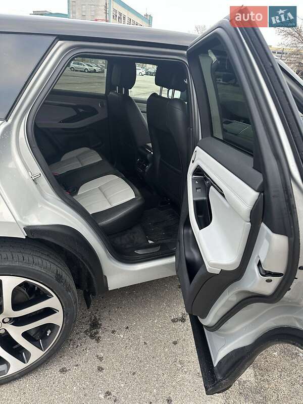 Внедорожник / Кроссовер Land Rover Range Rover Evoque 2019 в Киеве фото 13 Внедорожник / Кроссовер Land Rover Range Rover Evoque 2019 в Киеве