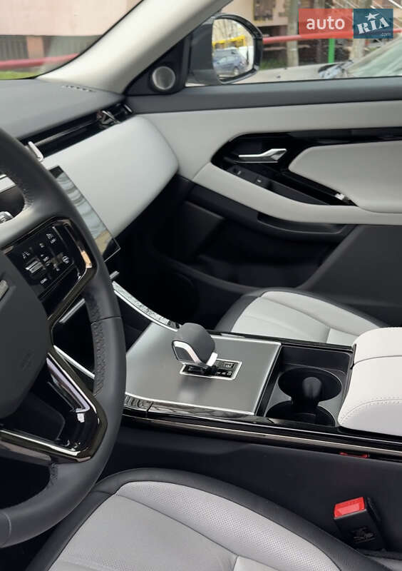 Внедорожник / Кроссовер Land Rover Range Rover Evoque 2024 в Киеве