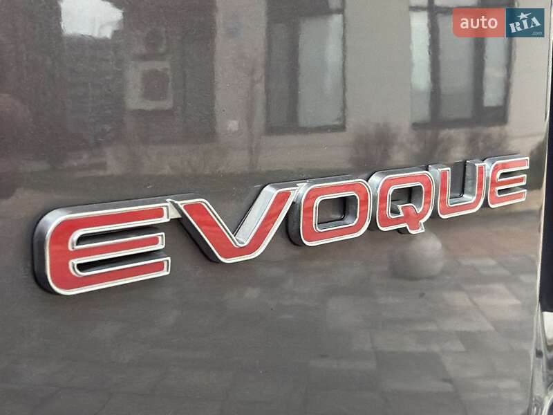 Внедорожник / Кроссовер Land Rover Range Rover Evoque 2016 в Киеве